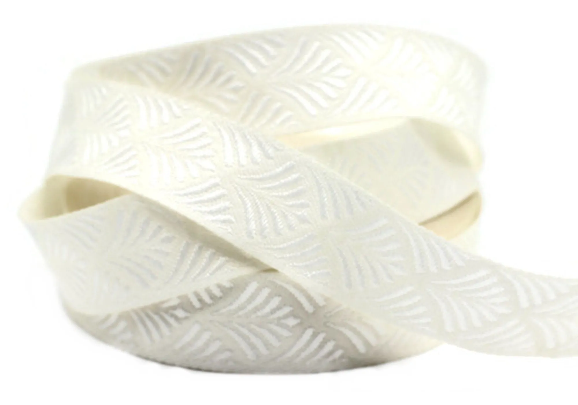 20 mm White Seashell  0.78 (inch) | SeaShell Ribbon | Embroidered Woven Seashell Ribbon | Jacquard Ribbon | 20 mm Wide | 20273