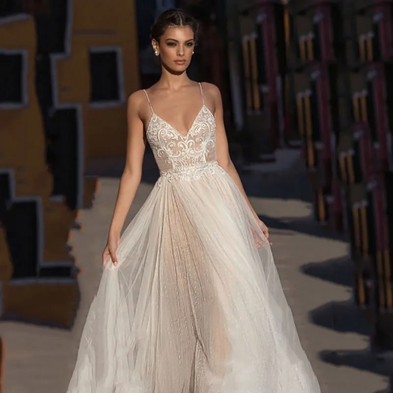 Beach Boho Bohemian Lace Bridal Backless Spaghetti Straps V Neck Wedding Gowns Dress