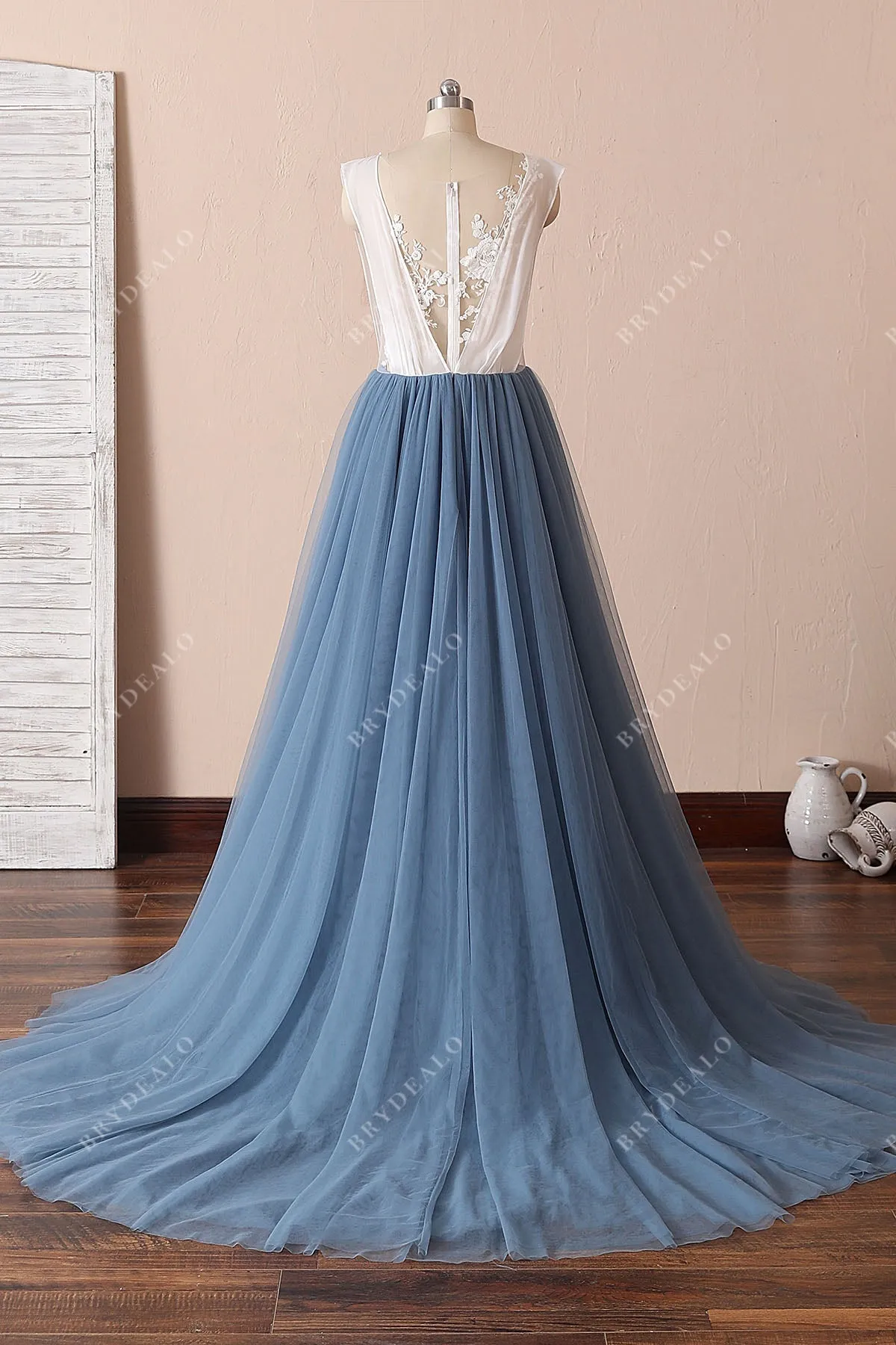 Classy Two-tone Illusion Lace Tulle Destination Wedding Dress