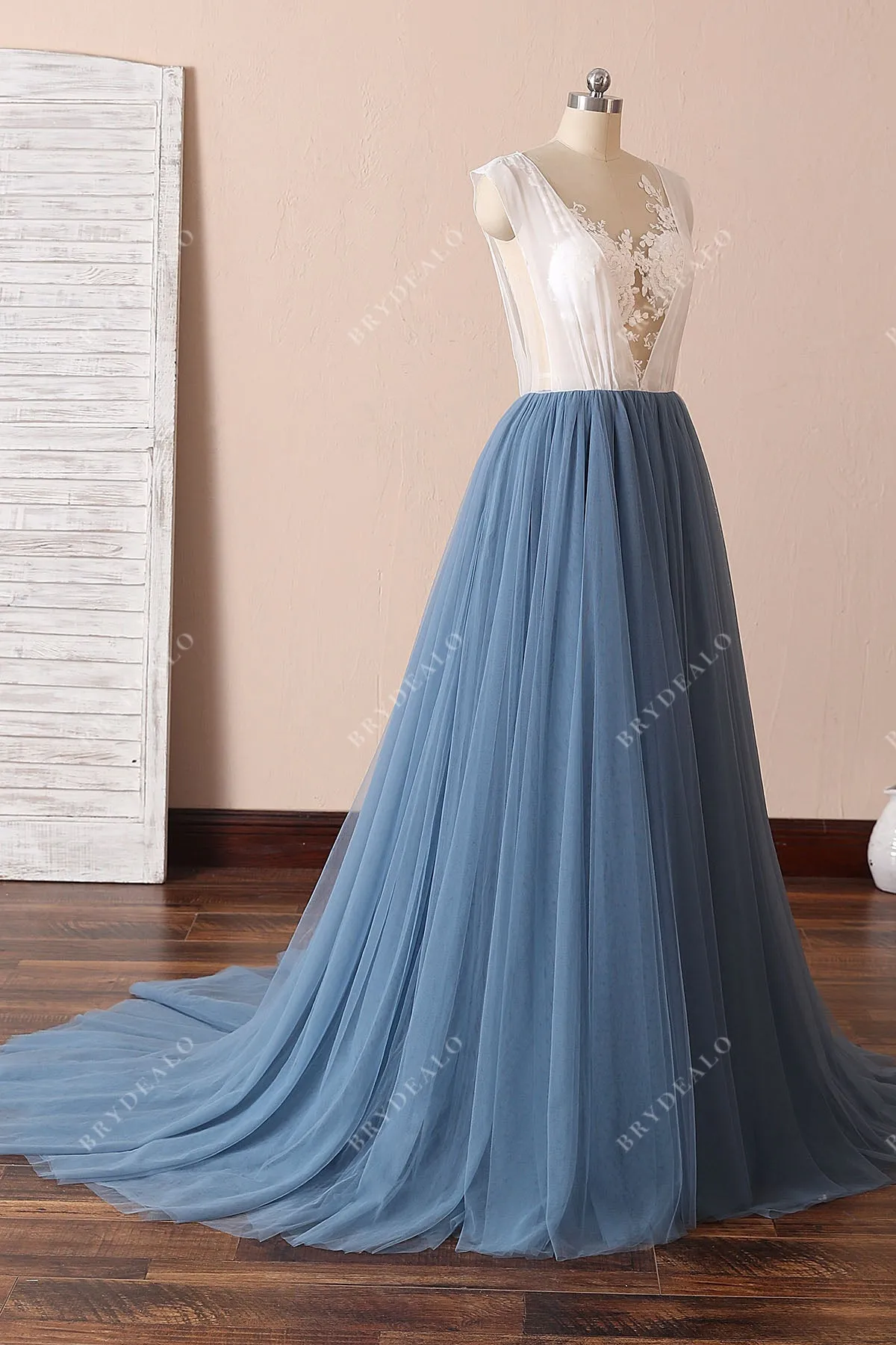 Classy Two-tone Illusion Lace Tulle Destination Wedding Dress