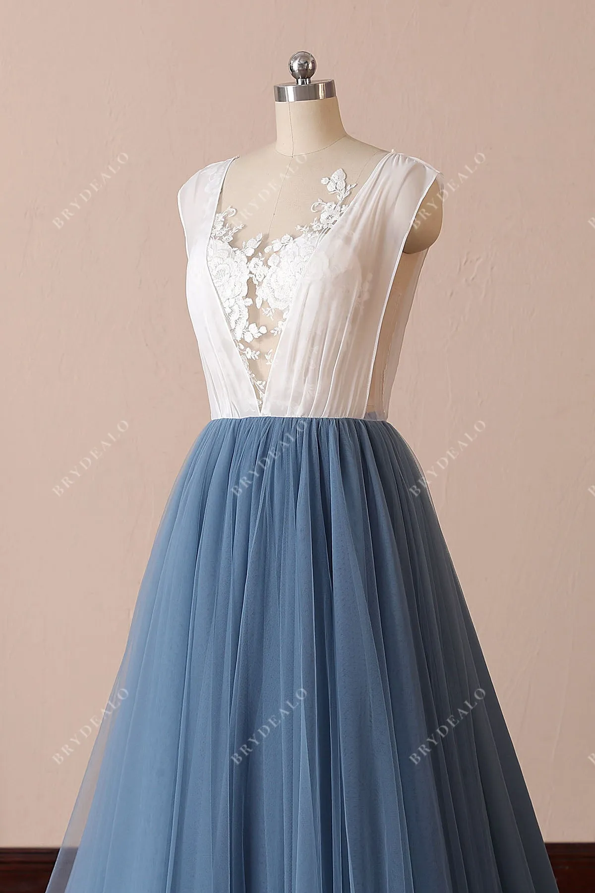 Classy Two-tone Illusion Lace Tulle Destination Wedding Dress