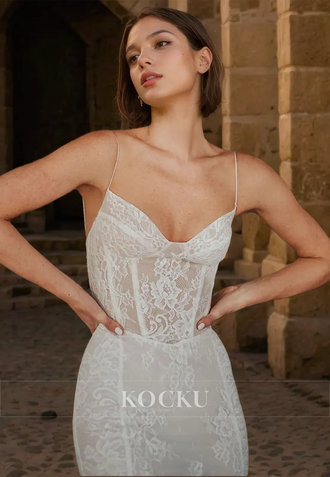 Low V-Neck Spaghetti Straps Mermaid Sleeveless Appliques Lace Wedding Dress with Train Beach Dress