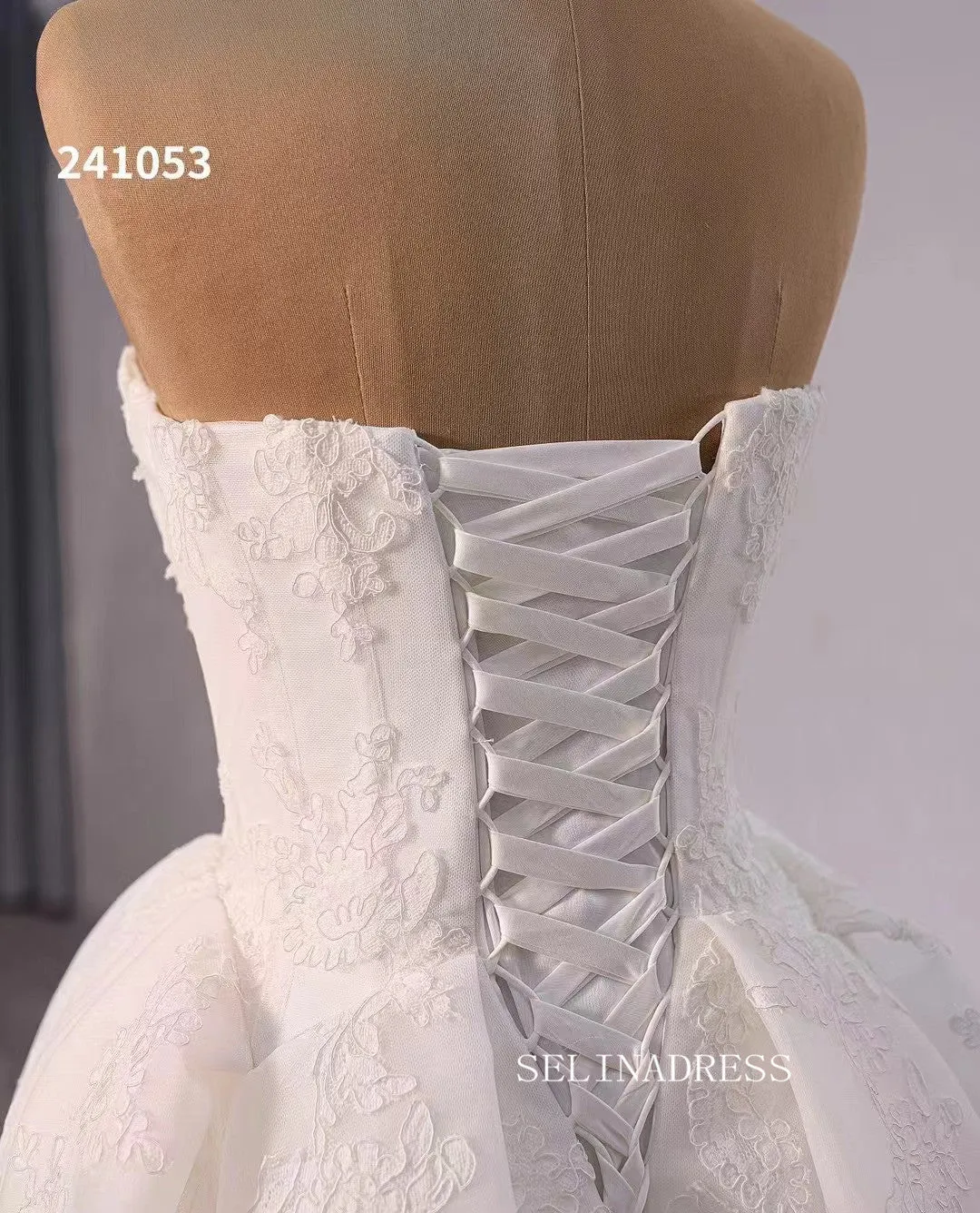 Luxury Ball Gown Sweetheart Lace Wedding Dress Haute Couture Bridal Gowns 241053