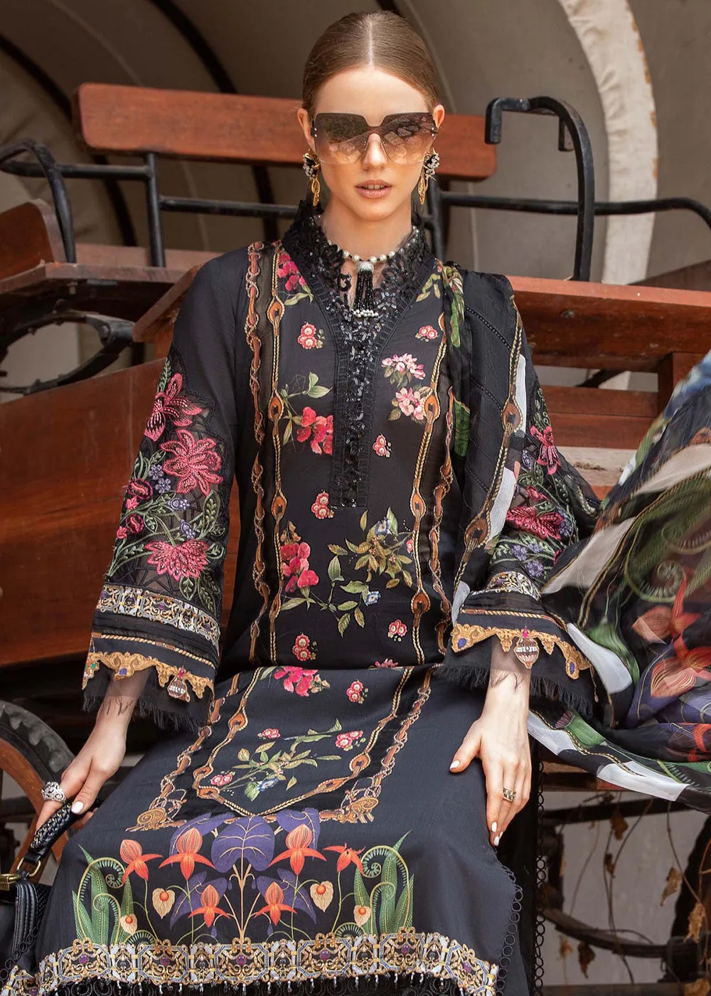 Printed Lawn Suit - Maria B - M.Prints Eid Collection 2023 - MPT-1806-B