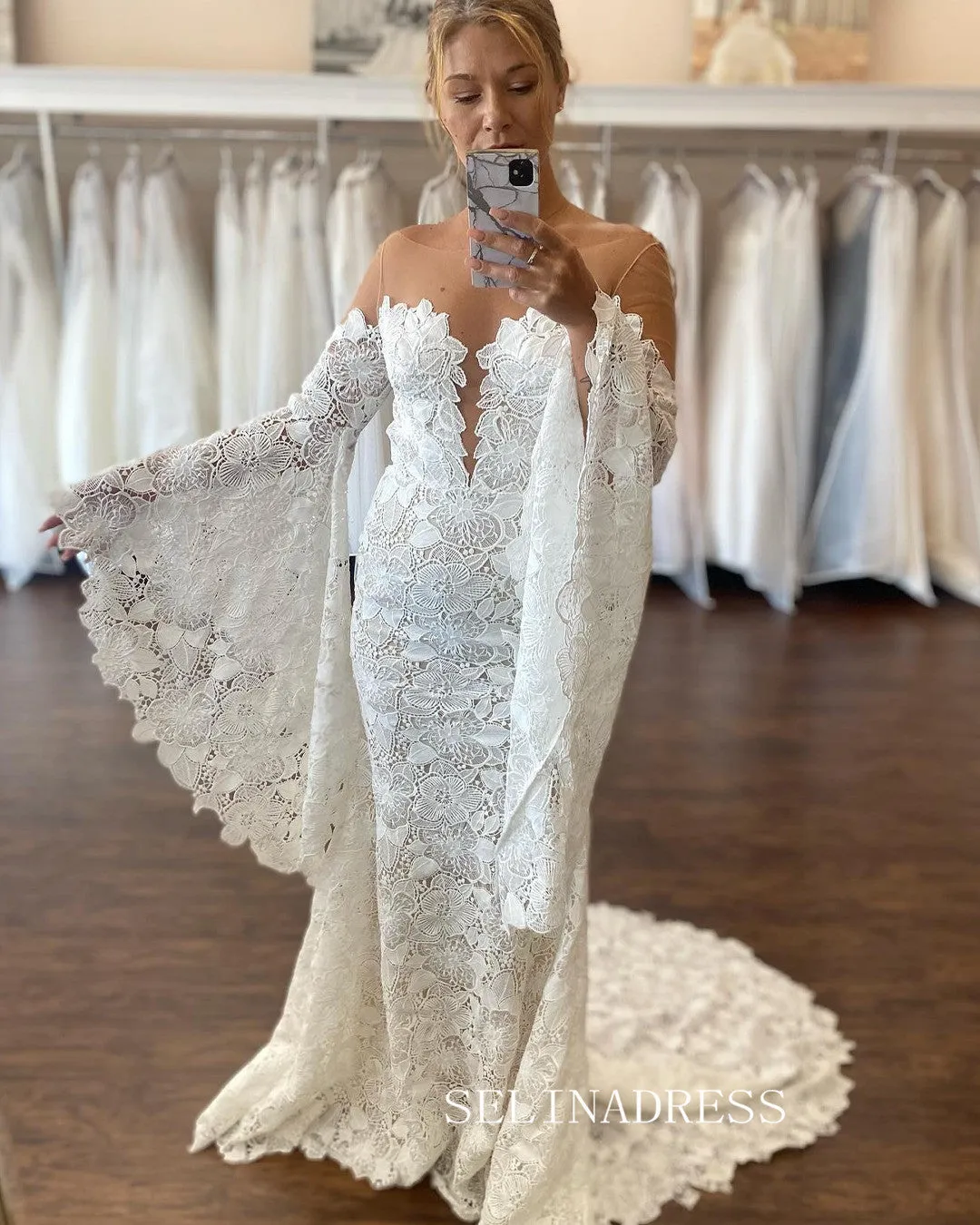 Vintage Mermaid Long Sleeve White Lace Wedding Dress With Sweep Train  EWR400